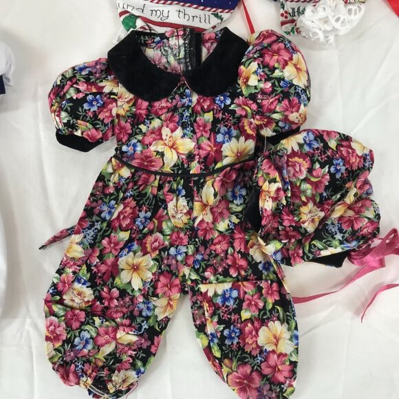 DAISY KINGDOM ~ LOT OF VINTAGE DOLL CLOTHES ~ SOME NEW ~ LOT OF 8 - Picture 10 of 16